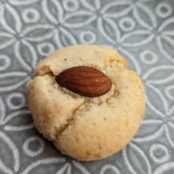 Keto Almond Cookies